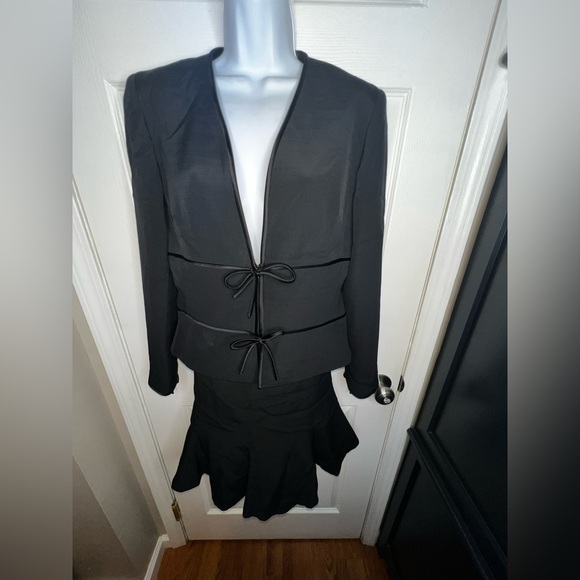 Etcetera Women’s 8 Black Classic Wool 2 Pc Skirt Suit Set Blazer M Career Bow